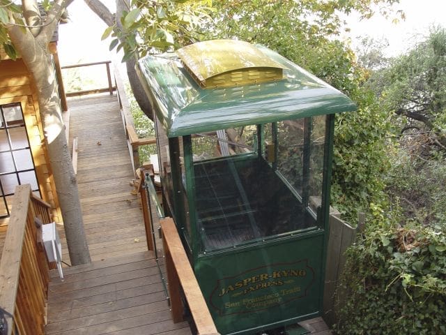 San Fransisco area personal funicular with fully custom cart designed to look like a cable train car