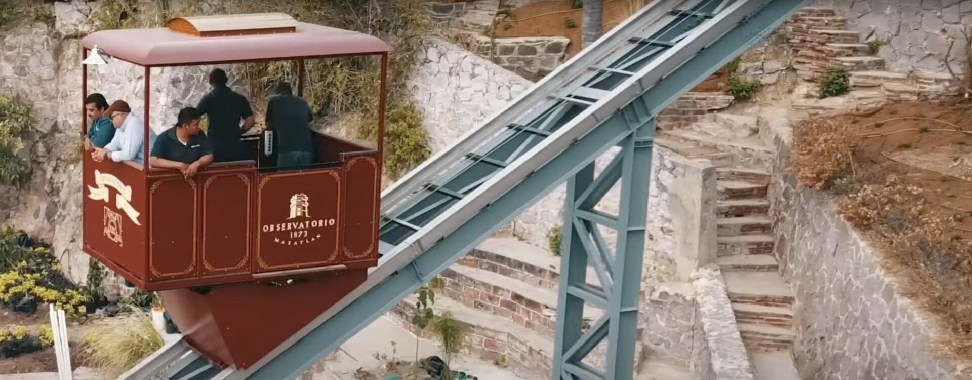 Funicular tram elevator lift system in Mazatlan Mexico by Hill Hiker